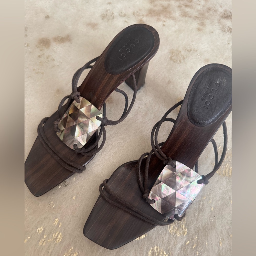 Gucci block wooden sandal